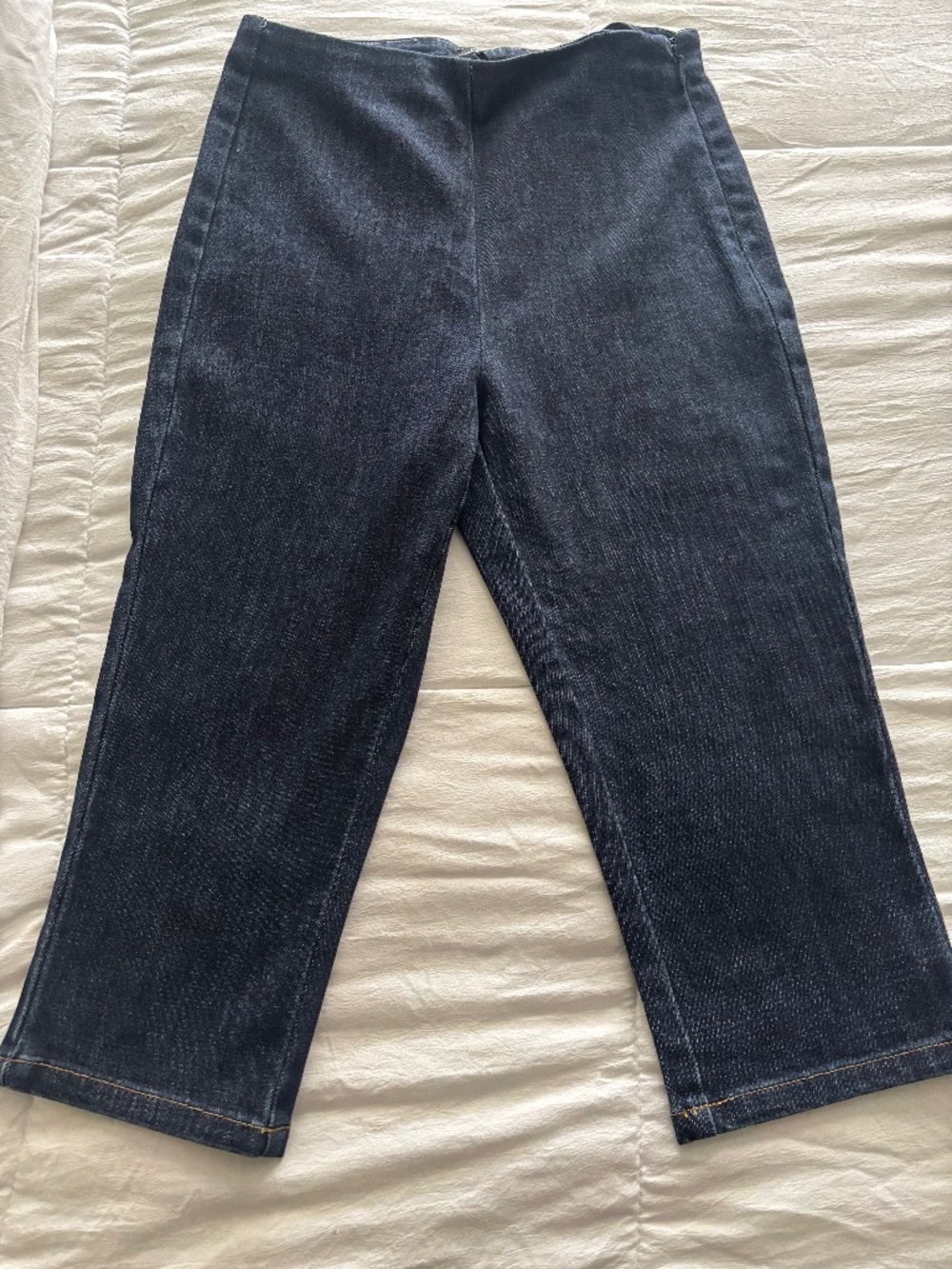Revolve Jean Capris - Picture 1 of 3